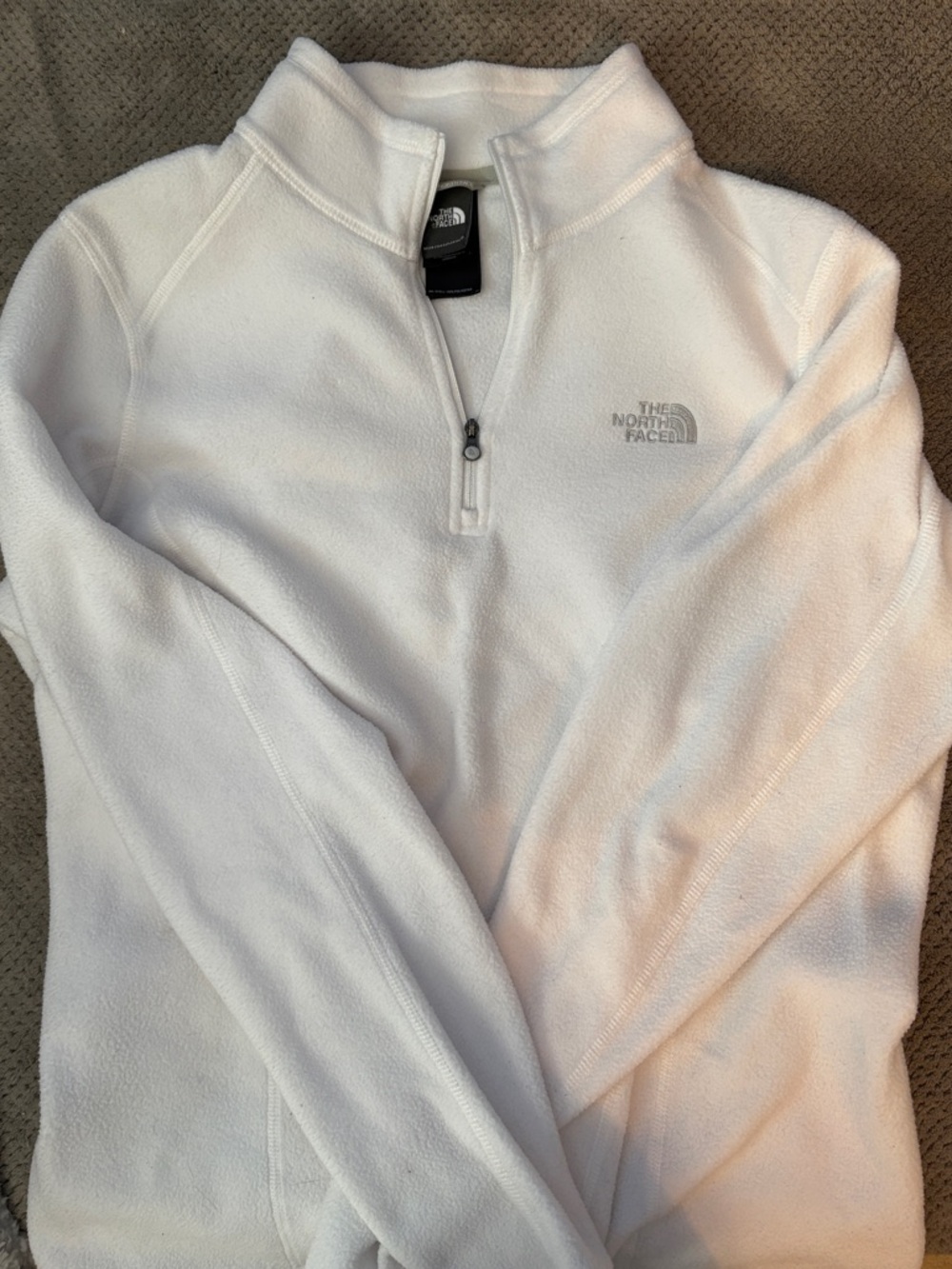The Glacier, North Face White, women’s 1/4 zip Fleece Pullover